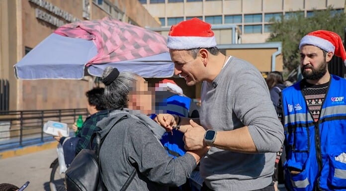 Acompaña Bonilla a familias del Hospital Morelos con entrega de comida y juguetes