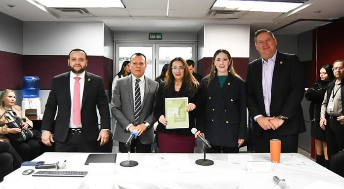 Leticia Ortega recibe informe de resultados de la ASE sobre la cuenta pública 2024