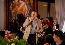 Reconoce Marco Bonilla a familias de policías caídos con convivio decembrino