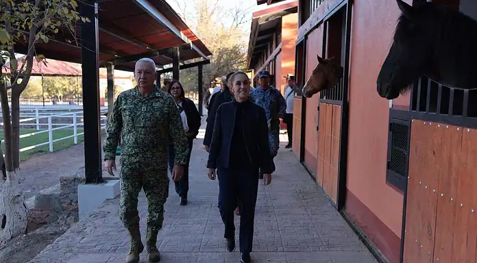 Sheinbaum visita la base militar de Santa Gertrudis, Chihuahua