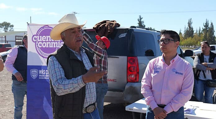 Diputado entrega 86 toneladas de cemento subsidiado en el Distrito XX