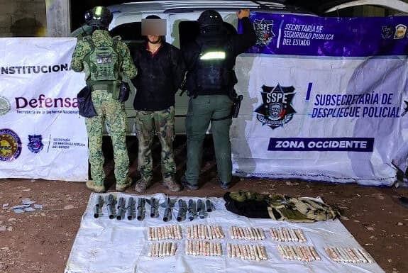 Detiene célula BOII a masculino con 87 cartuchos explosivos en Moris