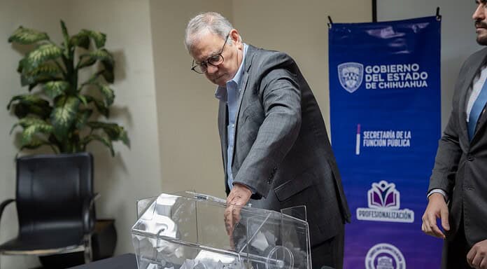 Realiza SFP sorteo de 20 becas para cursar Maestría en la UACH