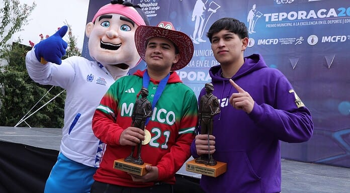 Desfilan con orgullo las y los deportistas ganadores del Premio Teporaca 2025