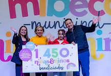 Inicia Marco Bonilla entrega de becas a Centros de Atención Infantil