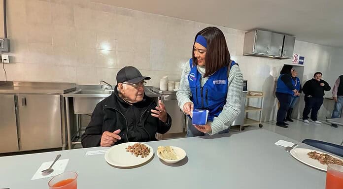 Beneficia NutriChihuahua a adultos mayores en el asilo “El Bocado del Pobre”