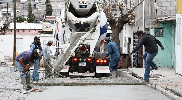 Avanza Municipio en pavimentación de la calle privada de Urquidi en la colonia Barrio de Londres