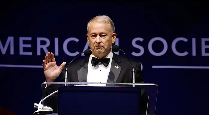 Destaca embajador Ronald Johnson tono positivo en llamada entre Sheinbaum y Trump