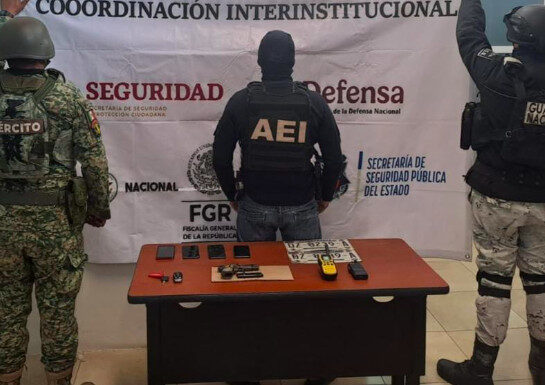 Asegura FGE arma de fuego y objetos de interés criminalístico durante cateo en Villa Matamoros