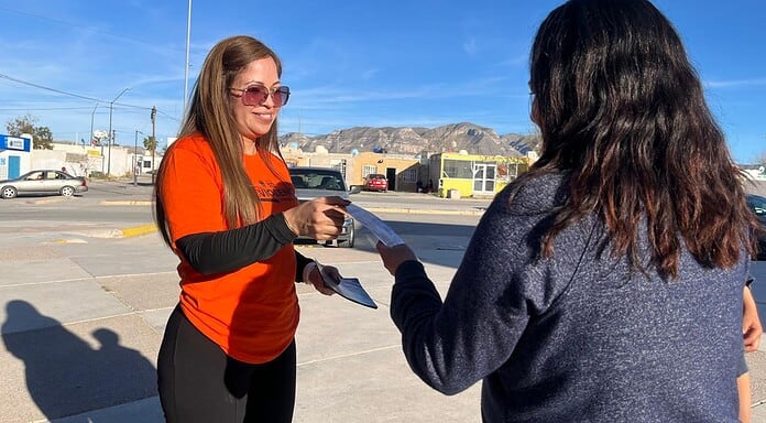 Brinda DSPM más de 140 atenciones en Punta Oriente con unidad móvil de prevención de violencia