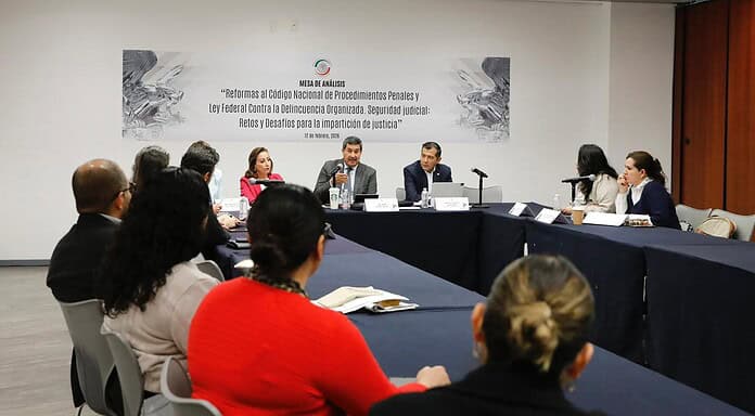 Figura de “jueces sin rostro” puede ser delicada y riesgosa si no se regula: Corral