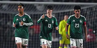 México golea a Islandia en un partido blindado por el ejército