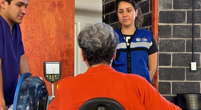 Municipio ofrece servicio de rehabilitación física para adultos mayores del IMPAS