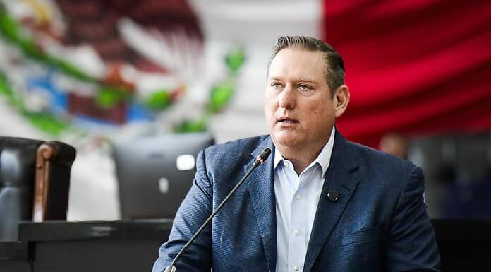 Olson presentará hoy su Informe Legislativo en el Teatro de la Ciudad