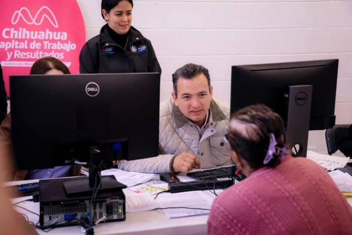 recibe solicitudes de becas