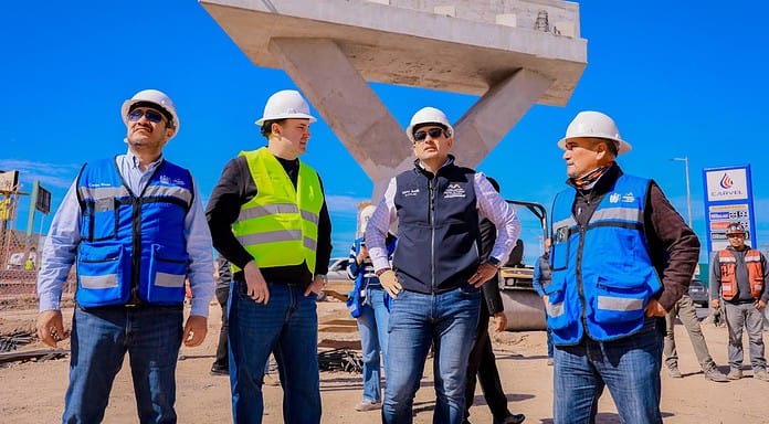 Supervisa alcalde Marco Bonilla montaje de trabes en el Paso Superior de Vialidad Los Nogales e Industrias