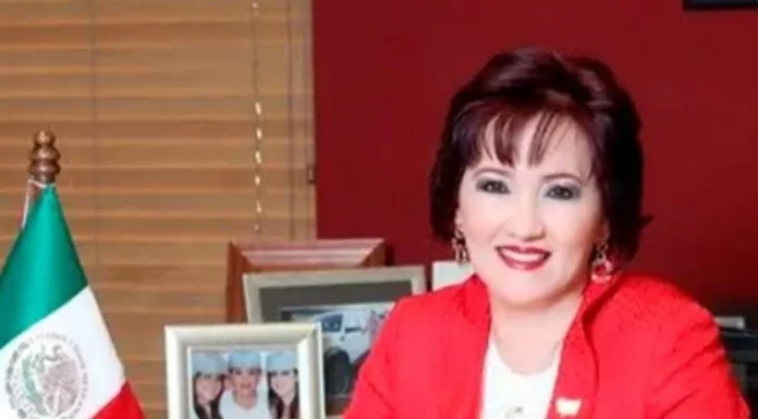 ICE detiene en Texas a esposa del ex gobernador de Chihuahua, César Duarte