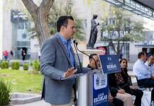 Entrega Marco Bonilla cheques del Programa Escuelas Competitivas para mejorar instituciones