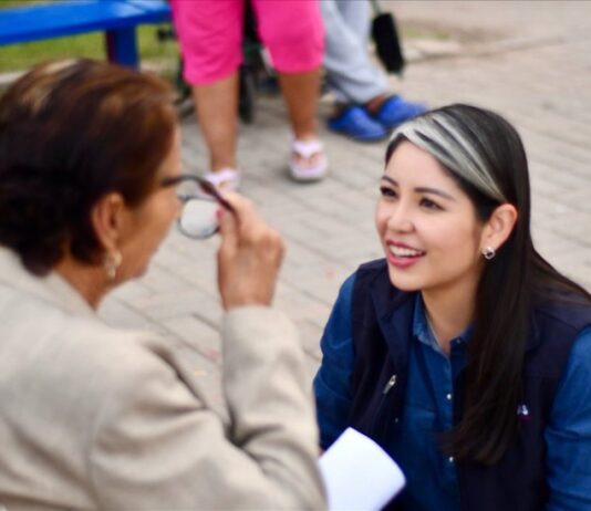 Lleva “La China” Frías Feria de Servicios al Parque Dostoyevsky