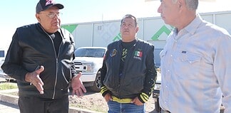 Gestiona Arturo Zubia techumbre para la Plaza Jorge Mora López en Camargo