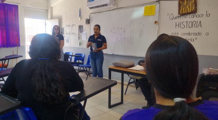Imparte Policía Municipal pláticas en escuelas de Punta Oriente en refuerzo de la prevención