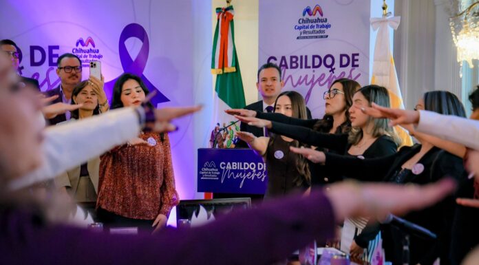 Toma alcalde Marco Bonilla protesta a integrantes del primer Cabildo de Mujeres