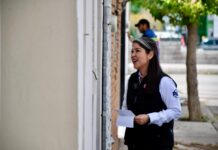 Nancy ‘La China’ Frías recorre las colonias Rodolfo Fierro y Dumas para escuchar y atender a las familias