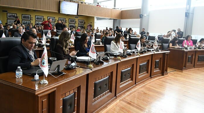 Aprueba Congreso reforma a la Constitución para reducir la jornada laboral