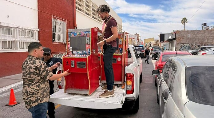 Asegura Municipio máquinas tragamonedas y clausura establecimientos por incumplir normativa