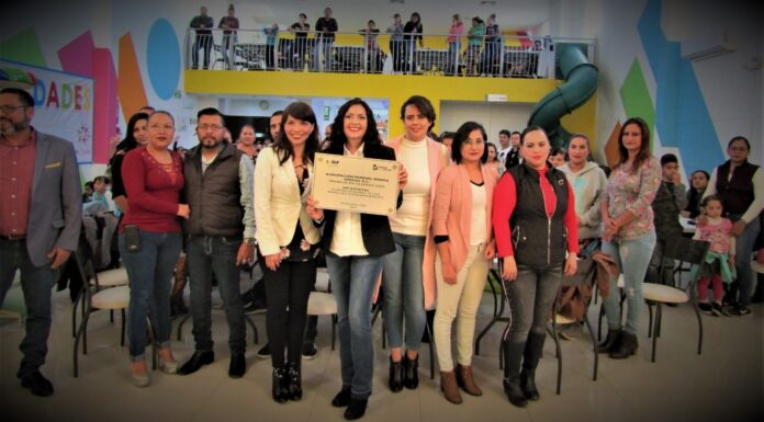 La Agrupación Femenil Manos Amigas A.C. celebra cuatro décadas de trabajo social