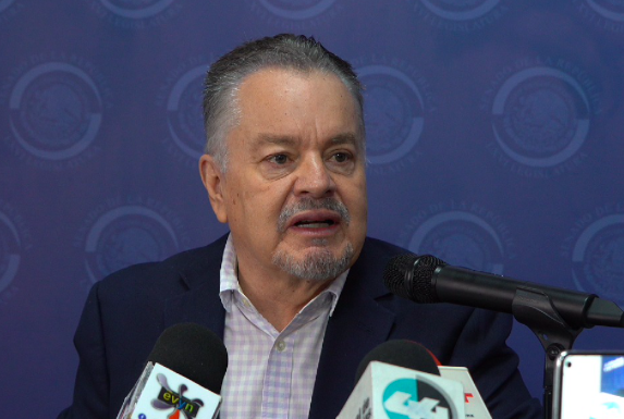 “El campo no entiende de burocracia”; solicita Mario Vázquez registro permanente al PEUA