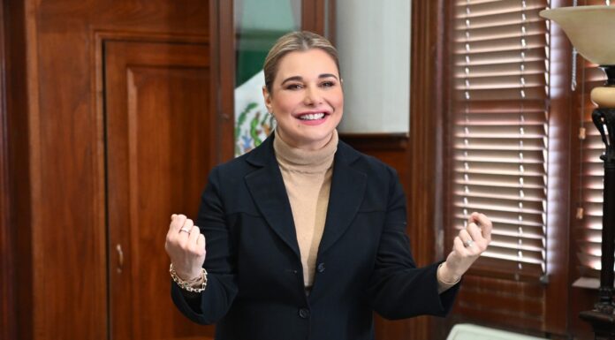 La Gobernadora Maru Campos nombra a Francisco Sáenz como encargado del despacho de la FGE