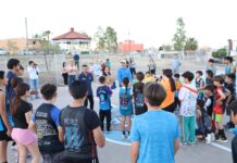 Mejora Municipio cancha de básquetbol en colonia al norte de la ciudad
