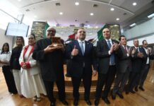 Reconoce Congreso trayectoria de Enrique Carbajal “Sebastián”