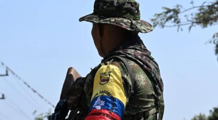 Enfrentamientos armados dejan al menos 48 muertos en Colombia