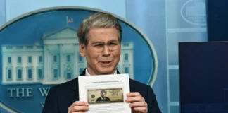 EU avanza en la creación de billete de 250 dólares con el rostro de Donald Trump