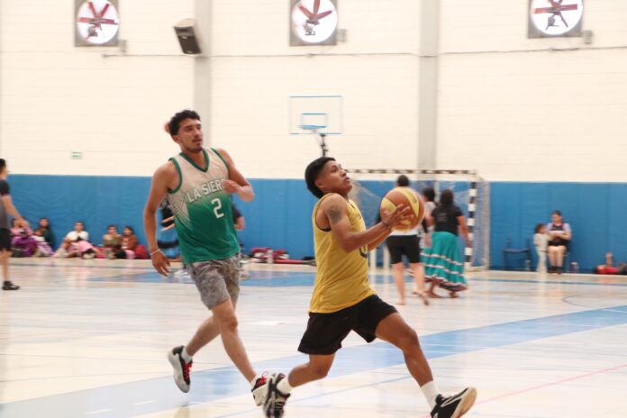 indigena de baloncesto