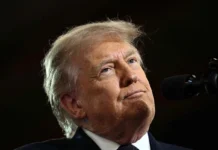 Examen médico de Trump reaviva debate sobre su salud mental; se le ha visto divagando