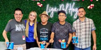 Convivió diputada Carla Rivas con padres de familia de la colonia Santa Rosa