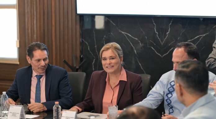 Maru Campos encabeza reunión de trabajo con Gabinete estatal