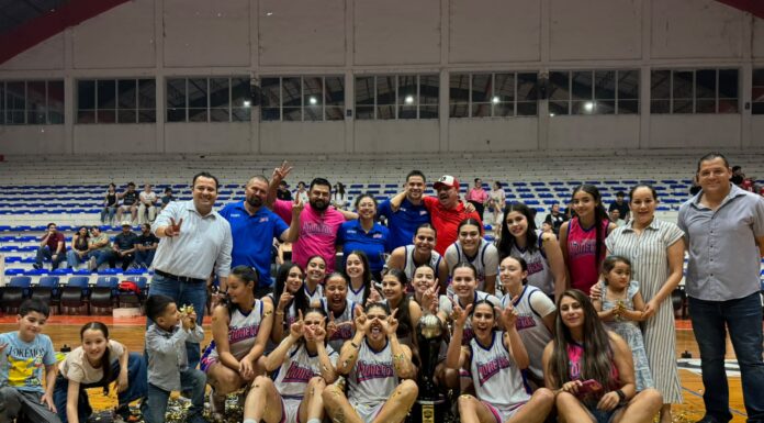 Reconoce Jesús Valenciano a jugadoras y afición por el campeonato de Pioneras