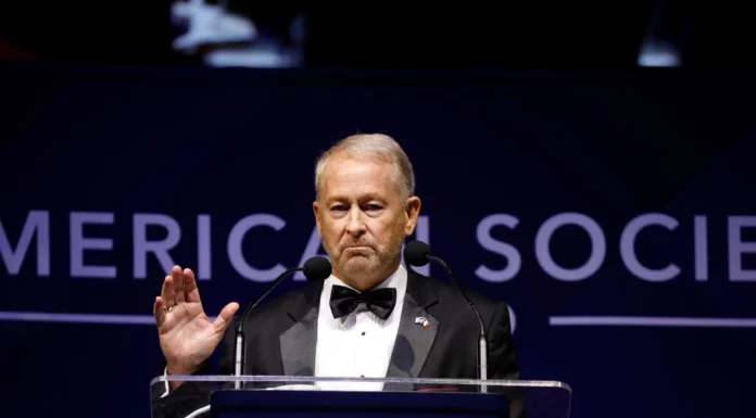 “Lucha contra los cárteles debe unirnos, no dividirnos”: embajador Ronald Johnson