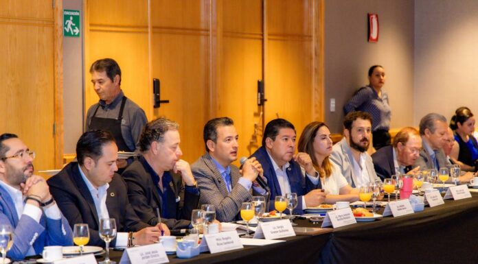 Presenta alcalde Marco Bonilla proyecto de la Poniente 5 ante el Consejo de Canacintra