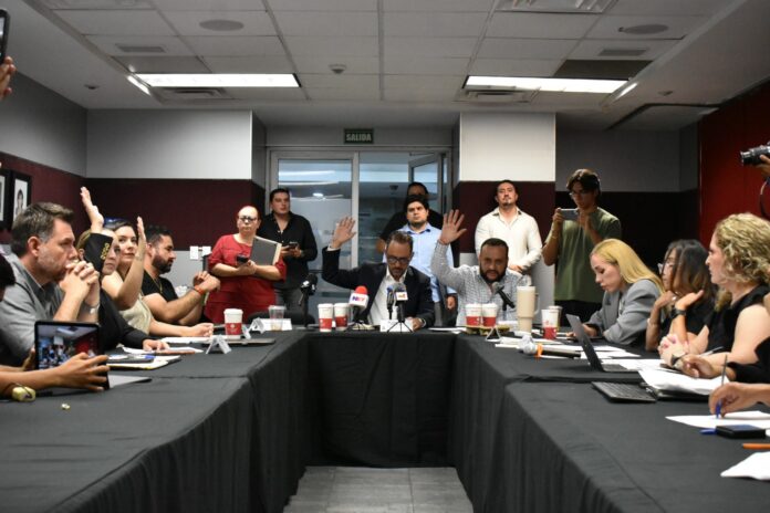 comision presupuesto aprueba
