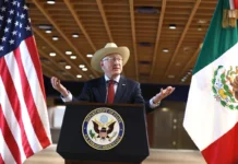 Ex embajador Ken Salazar insiste en su versión sobre captura de ‘El Mayo’