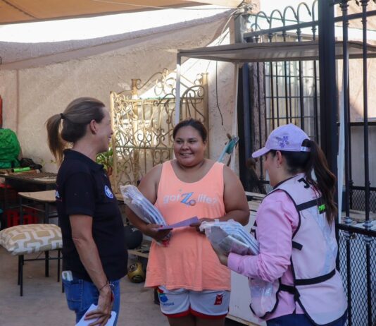 Llevan Manque y Joss Vega reforestación, limpieza y útiles escolares a primaria de El Saucito