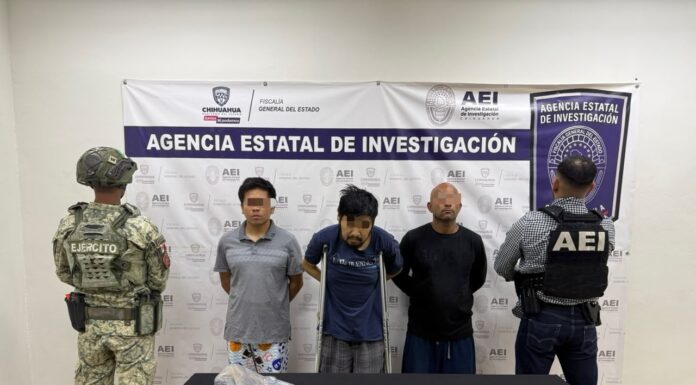 Detiene AEI a tres personas durante cateo en el que se aseguró dos matas de mariguana y un arma de fuego