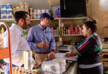 Recorre Marco Bonilla avenida Equus, negocio por negocio para acercar servicios municipales