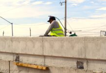 Continúa Municipio construcción de puente en Nogales e Industrias; va al 80% de avance