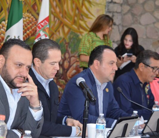 Piden diputados campañas permanentes de salud visual en la Sierra Tarahumara